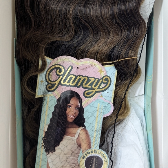 Woman Lace Front Wig - Picture 10 of 15